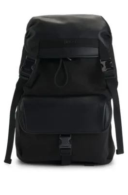 Backpack with adjustable and detachable shoulder straps 