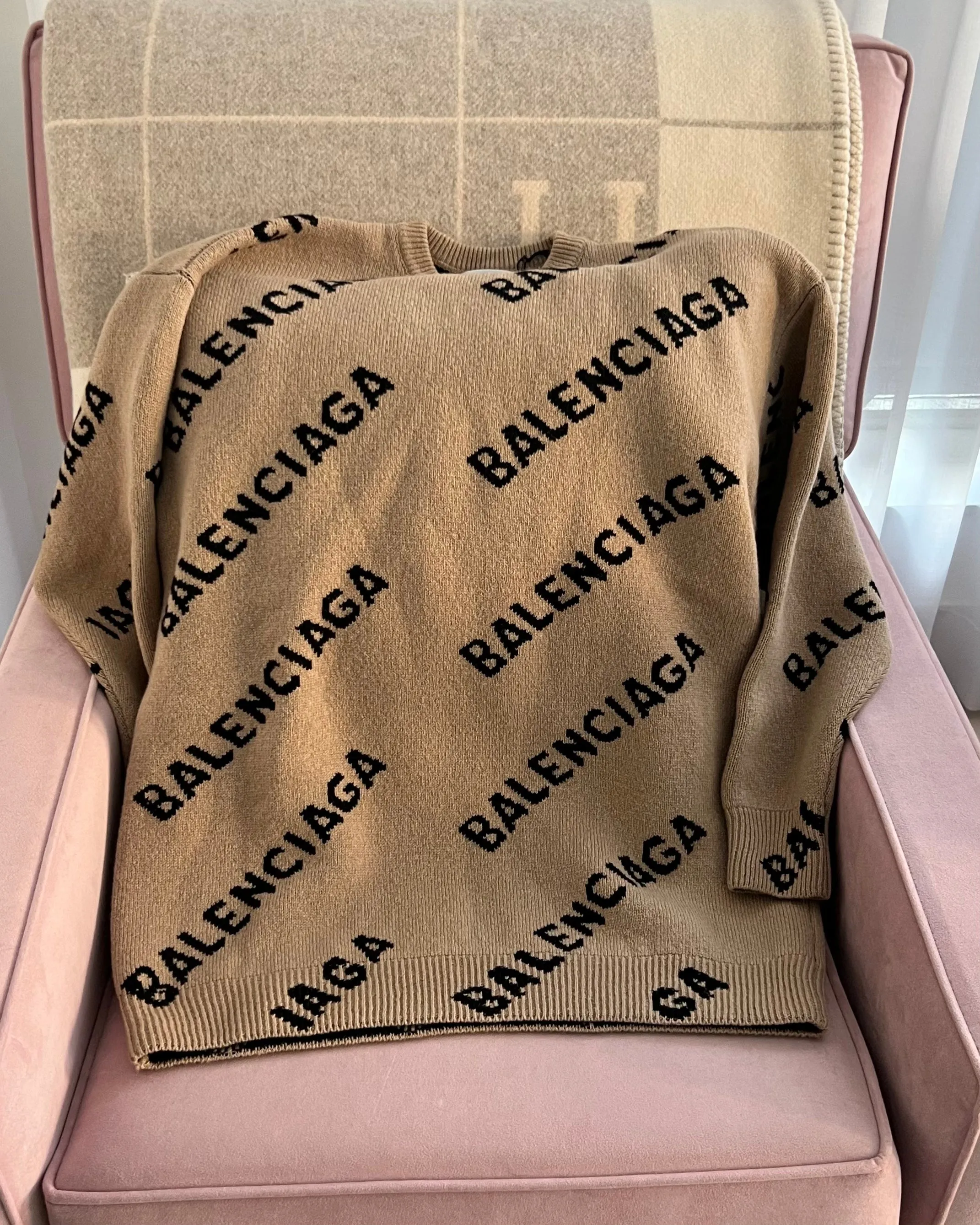 Balenciaga Logo Crew Neck Pullover