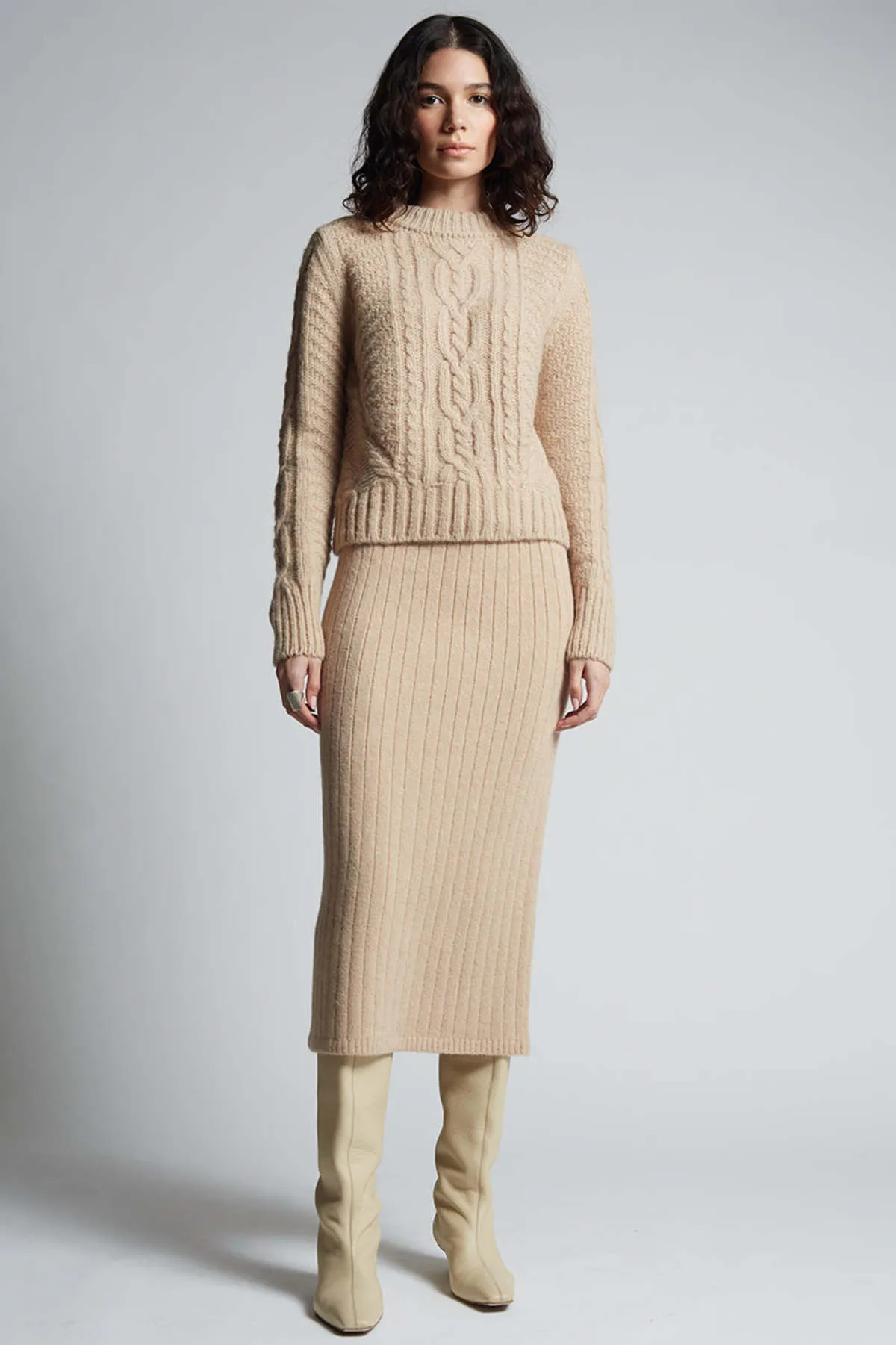 CARLY SWEATER - PALE CAMEL