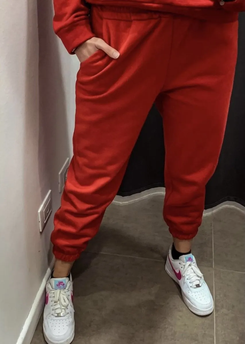 Joggers rossi con fondo elastico