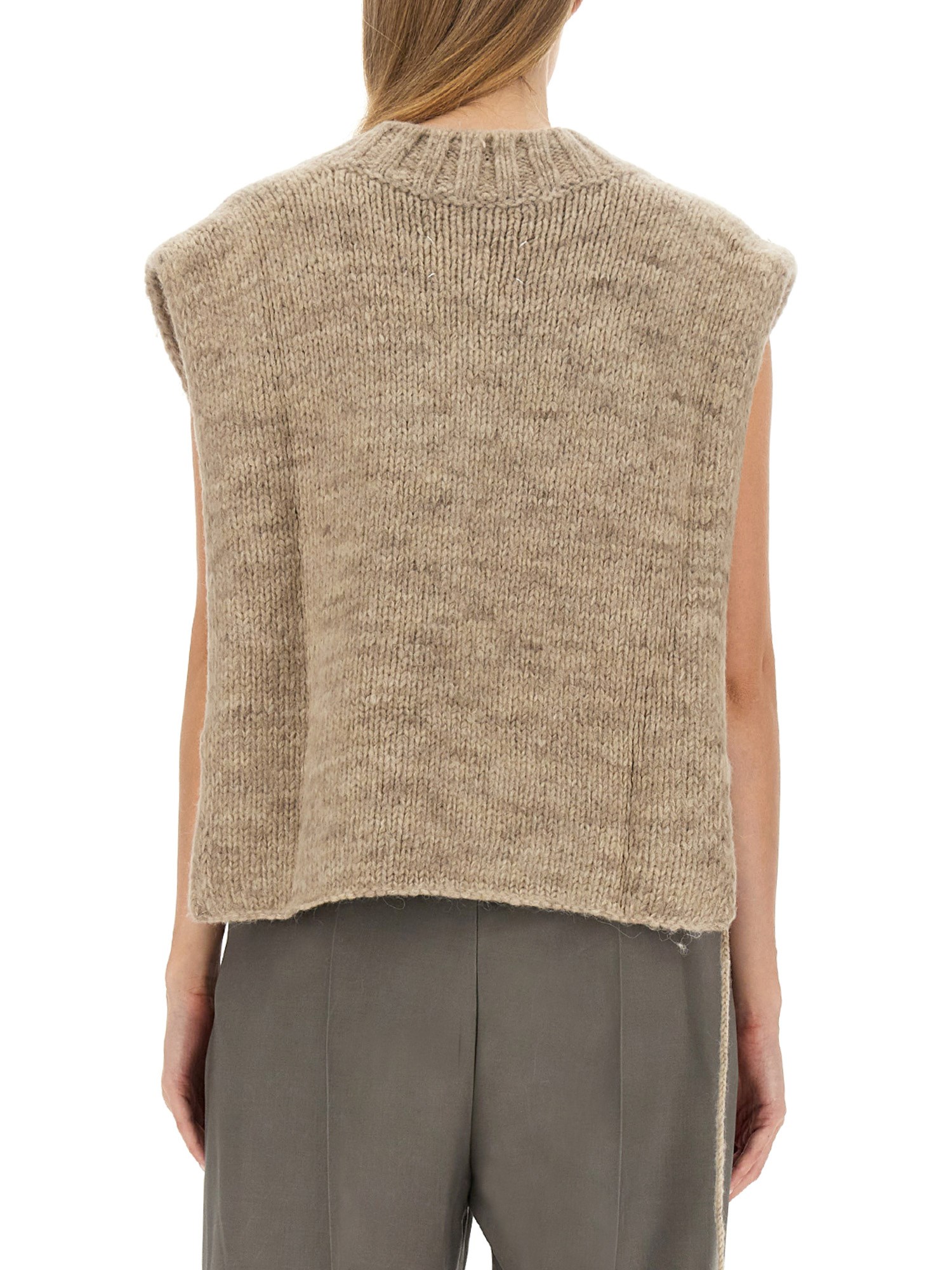 MAISON MARGIELA    VEGETABLE DYED KNIT VEST