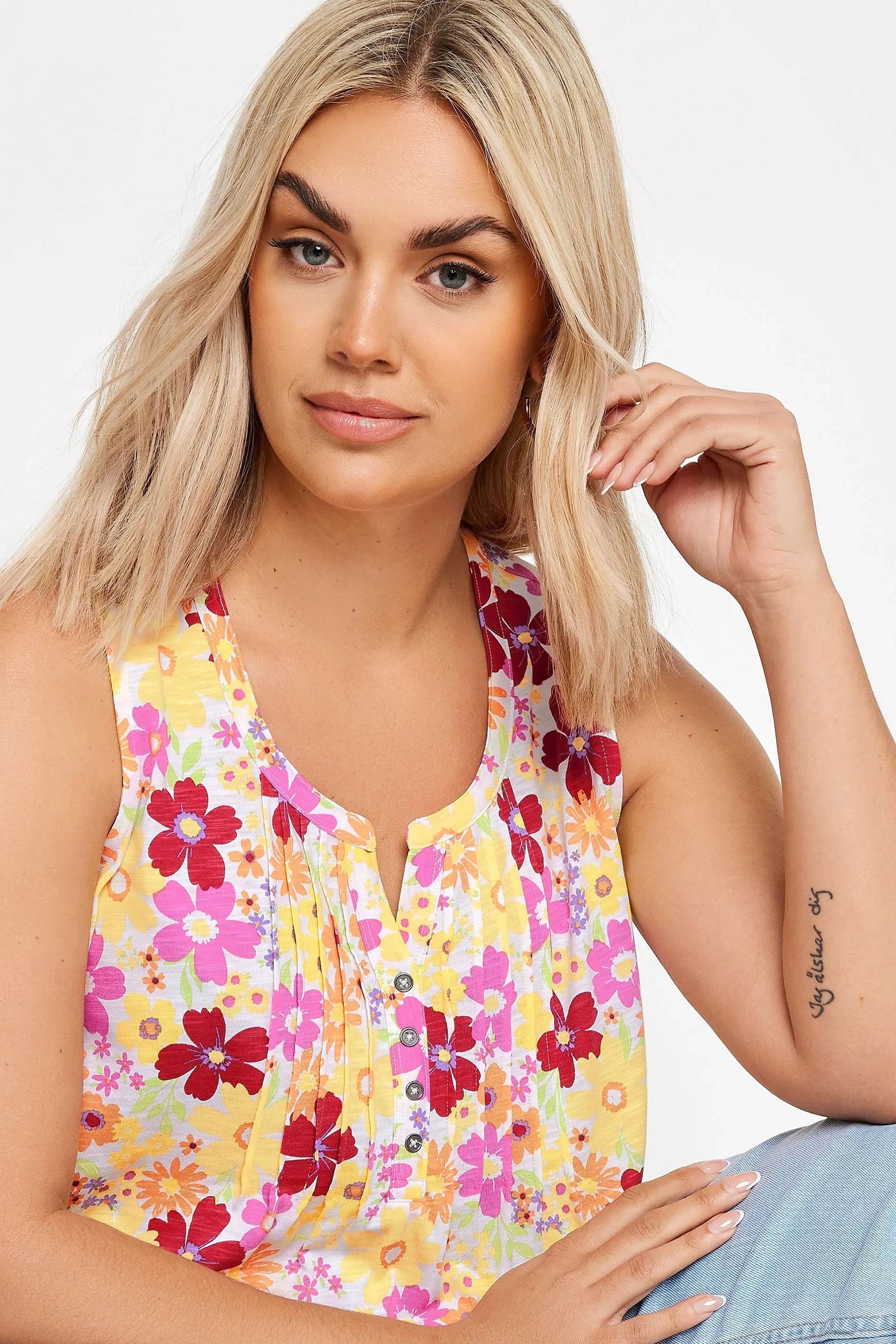 YOURS Curve Yellow Floral Print Pintuck Henley Vest Top